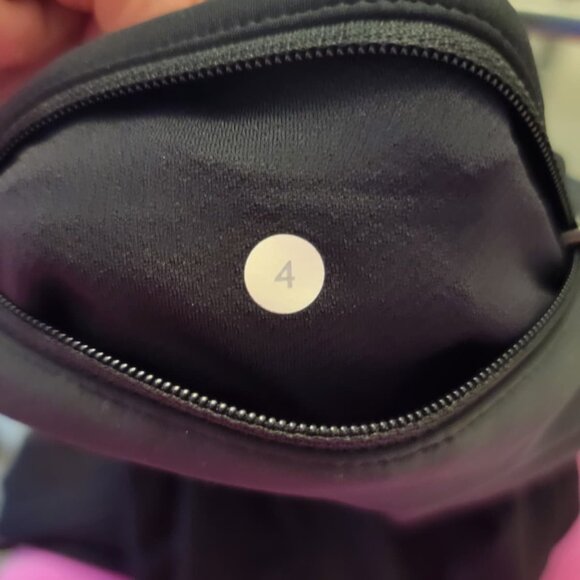 Luluemon winter brushed leggings size 4 - Picture 3 of 3